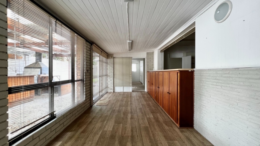 To Let 3 Bedroom Property for Rent in Lionviham Western Cape